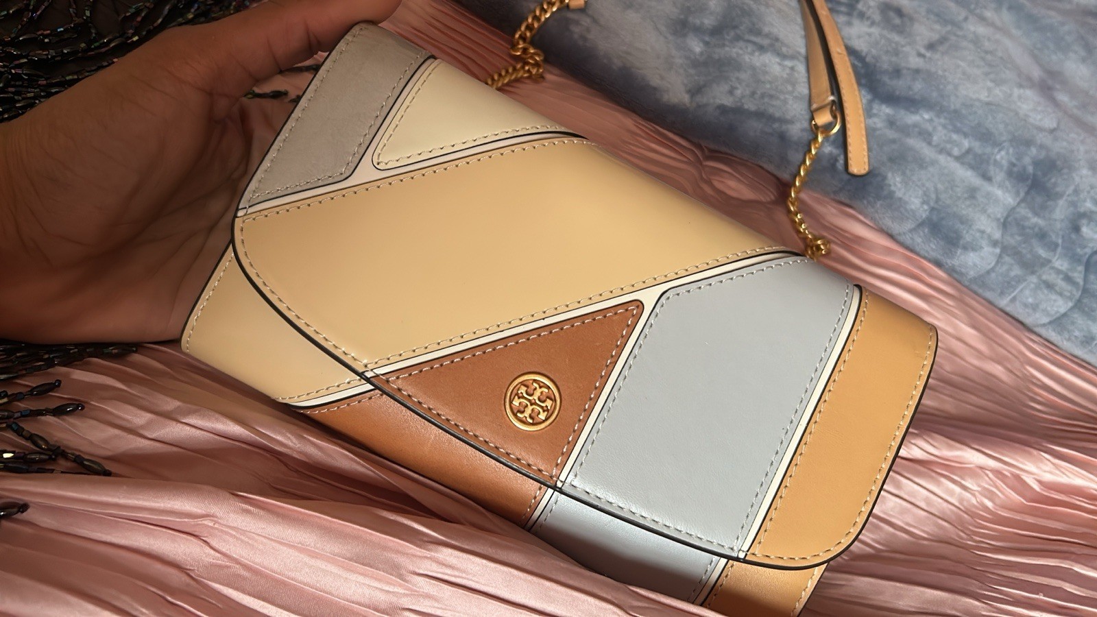 Preowned TORY BURCH ROBINSON PATCHWORK CROSSBODY … - image 2