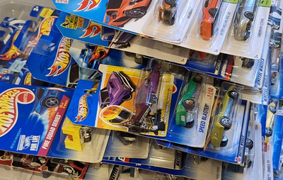 HOT WHEELS VINTAGE - RARE HARD TO FIND CARS - T HUNTS - FIRST EDITIONS - #2
