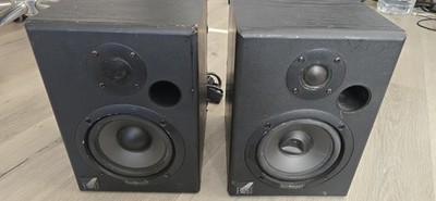 Event TR5 Tuned Reference Biamplified Direct Field Studio Monitor Single Speaker