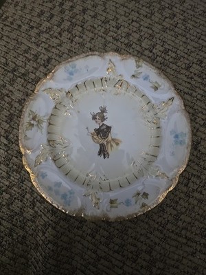 ANTIQUE ROYAL SAXE/E.R. ''GERMAN GIRL'' 6.25'' SALAD/BREAD PLATE