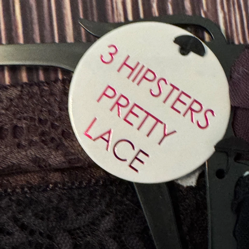 Juego de 3 bragas hipster con acento de encaje talla grande 2X Daisy Fuentes para mujer Foto 4 de 4