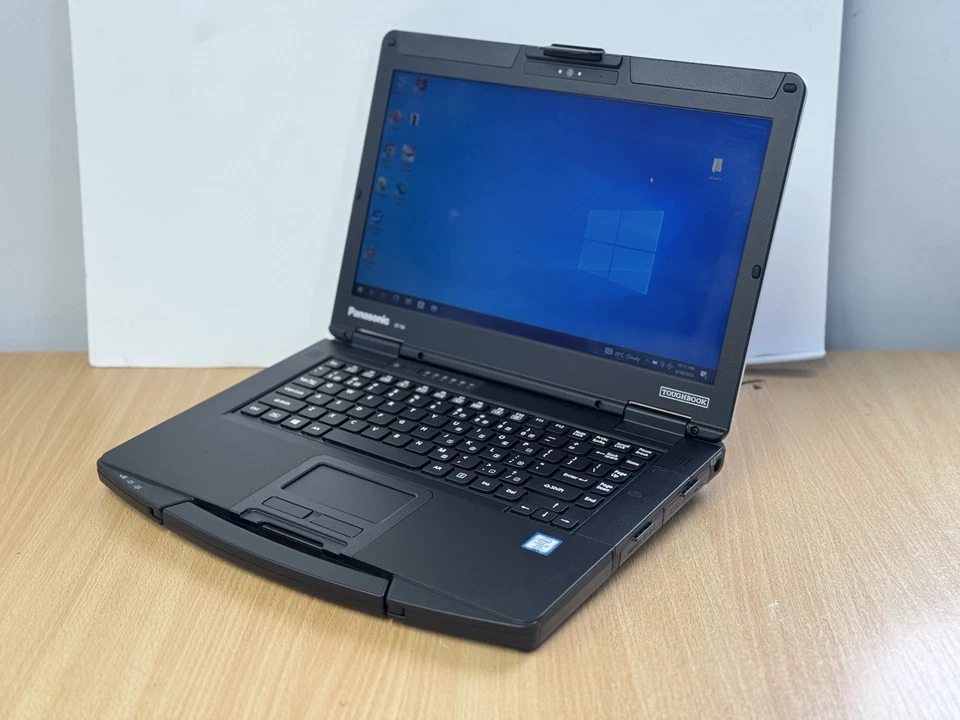 Panasonic Toughbook CF-54 Grade A MK3 Core i5 7th Gen 16GB/1TB SSD Win 10 Pro - Image 3 of 4
