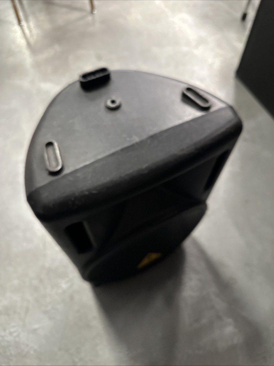 Behringer Eurolive B212A Powered 400 Watt PA Speaker FOR PARTS