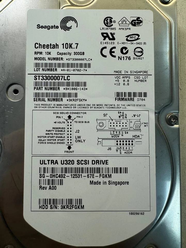 SEAGATE 9X1006-143 ST330007LC 300GB 10K RPM SCSI Ultra320 80pin 8MB 3.5" HDD - Image 4 of 4