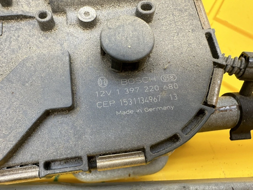 Audi Q5 2009-2016 limpiaparabrisas delantero acoplamiento con motor 8R1955023D OEM Foto 3 de 4