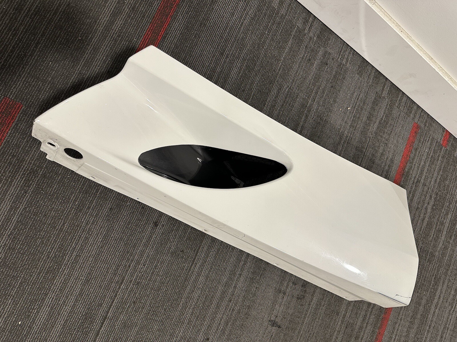 MCLAREN 720S LEFT DRIVER SIDE LOWER QUARTER PANEL ROCKER WHITE OEM 14AC625CP