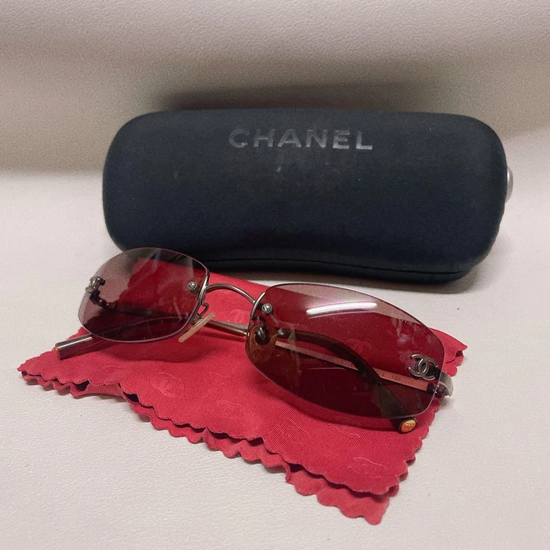 CHANEL rimless sunglasses 4002