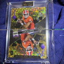 Wild card 5 Card Black Tie Mirror 1/1 Cade Klubnik Rookie Football  Gold Vinyl