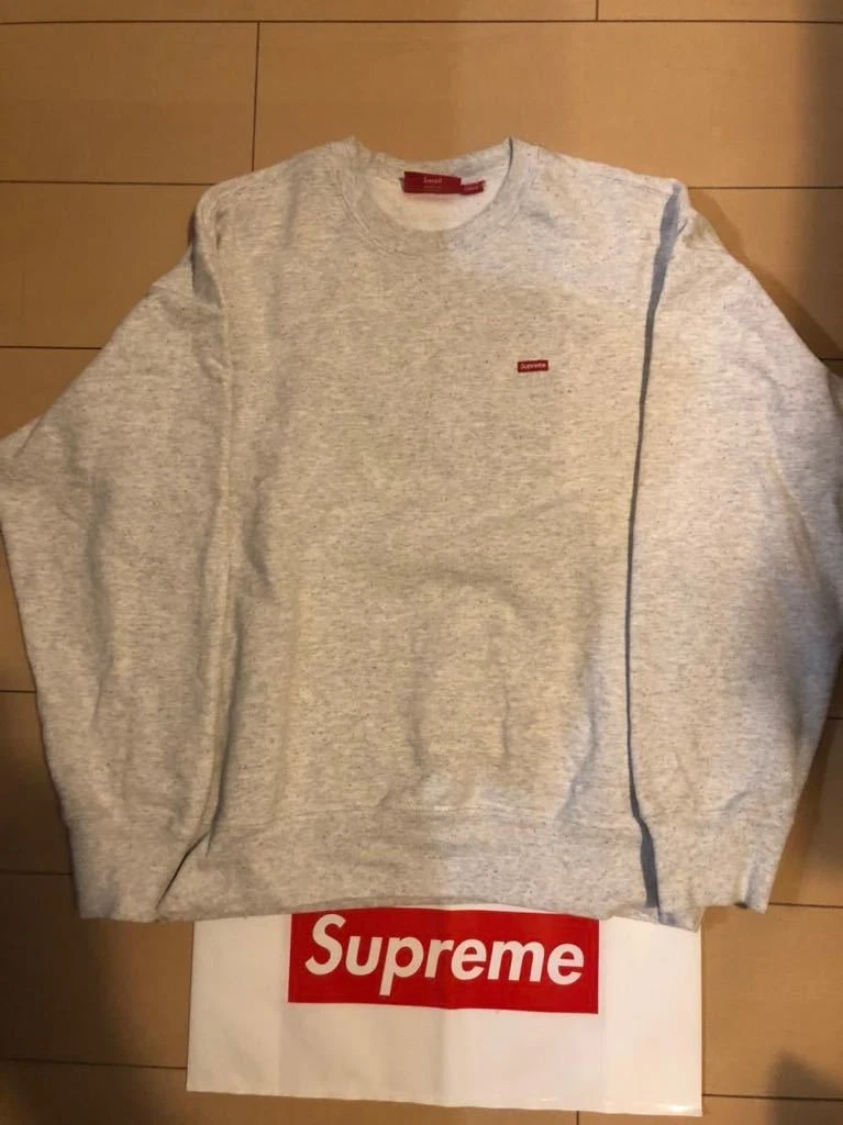 Sweat à capuche d'entraînement Supreme Small Box Crewneck gris cendré Supreme Small Box logo