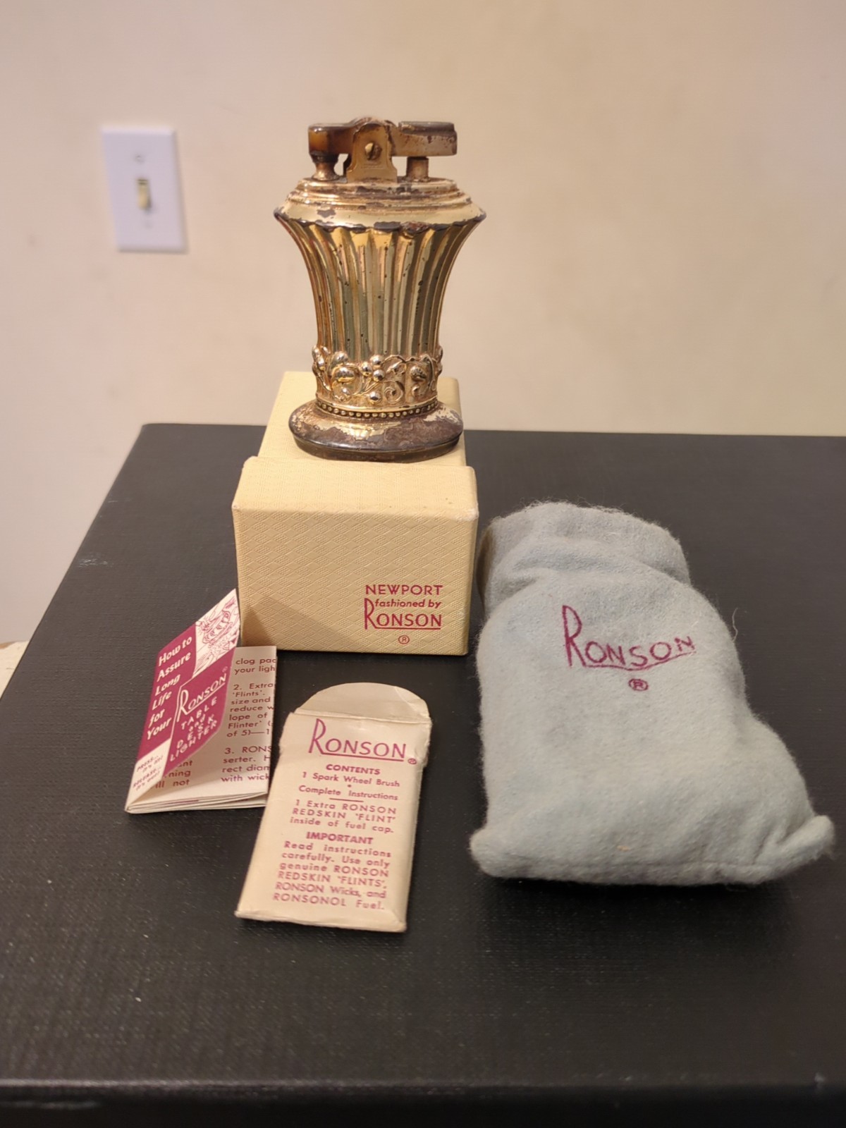 Fashioned By Ronson W/case And Box
