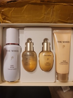 The WHOO Bichup Treatment Essence Special Set 50ml+Gifts 