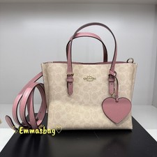 Coach Mollie Tote Bag 25 In Signature Canvas With Heart Charm CDF03