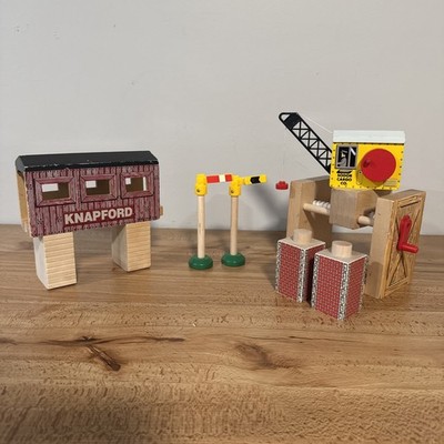 Thomas Tank Engine & Friends Wooden Train Lot Sodor Cargo Crane Knapford Bridge