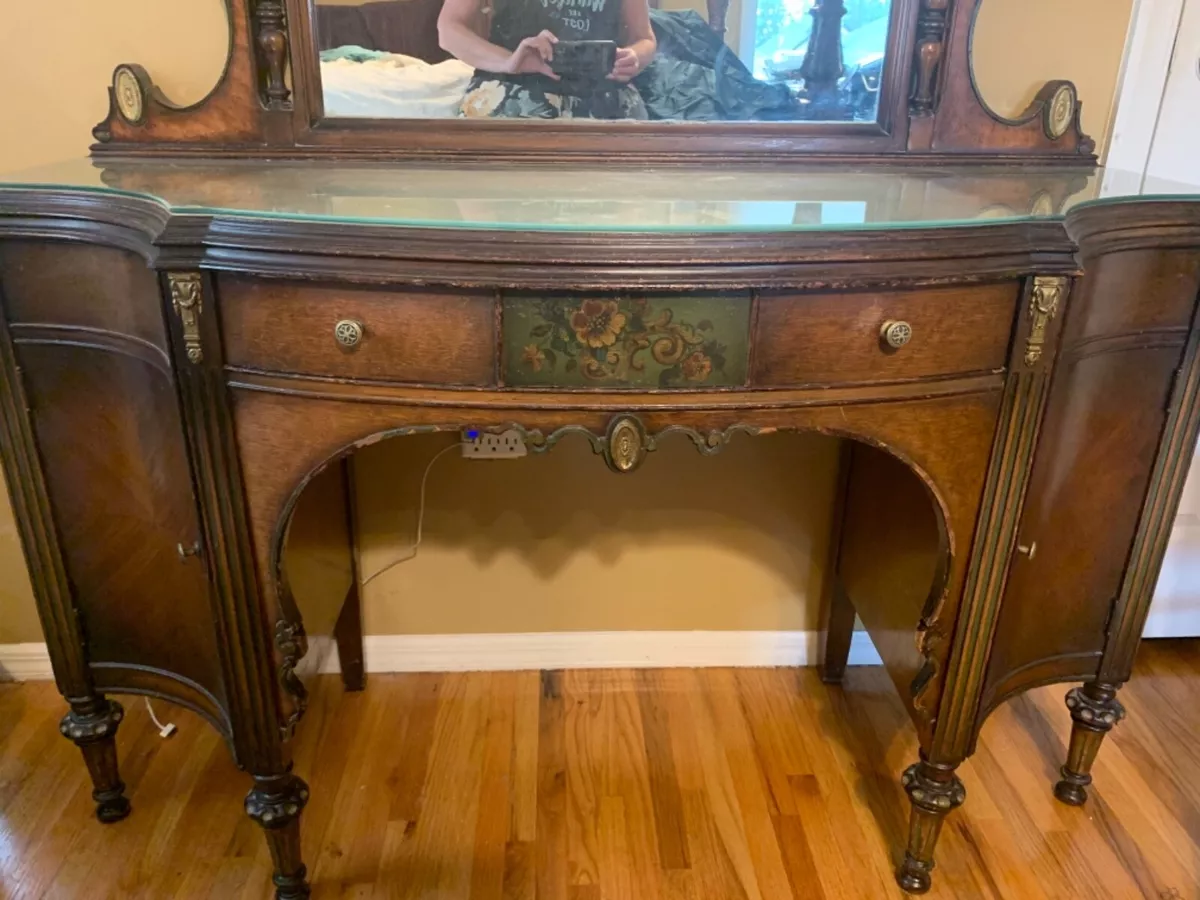 Beautiful antique vanity dressing table with mirror and glass top