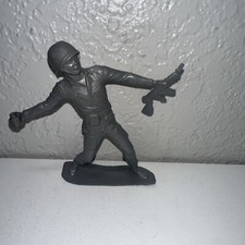 Louis Marx Army Men Grey Plastic Vintage