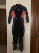 Bare 5mm Evoke Full Scuba Diving Wetsuit Women's Coral size 6
