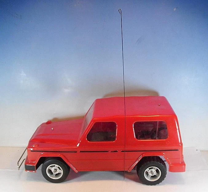 Graupner 1/10 Nr.4968 Mercedes Benz Jeep RC Modell im Oberteil der Box #033 - Bild 2 von 4