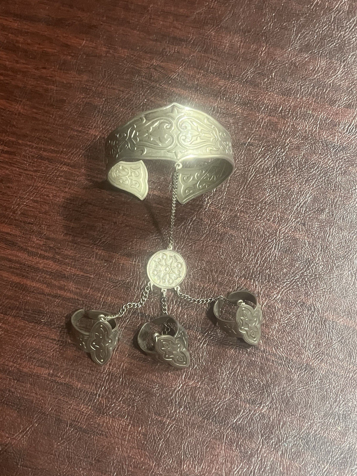 Bracelet Ring Set Connected By Chain - image 1