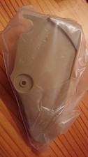Drei Sitzbeschläge MB W123 C, frühe Serie, Creme, alter Lagerbestand/NOS