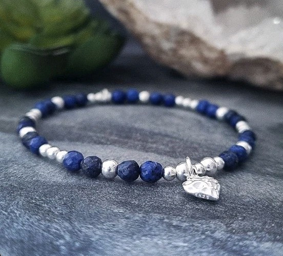Inka 925 Sterling Silver 4mm Amethyst Bead Stacking Bracelet With Inka Charm – 18cm