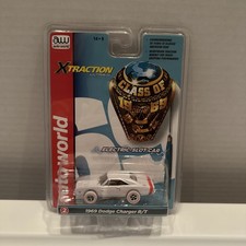 Auto World Class Of 69 2 - 1969 Dodge Charger R/T iWheels - Xtraction SC343 R27