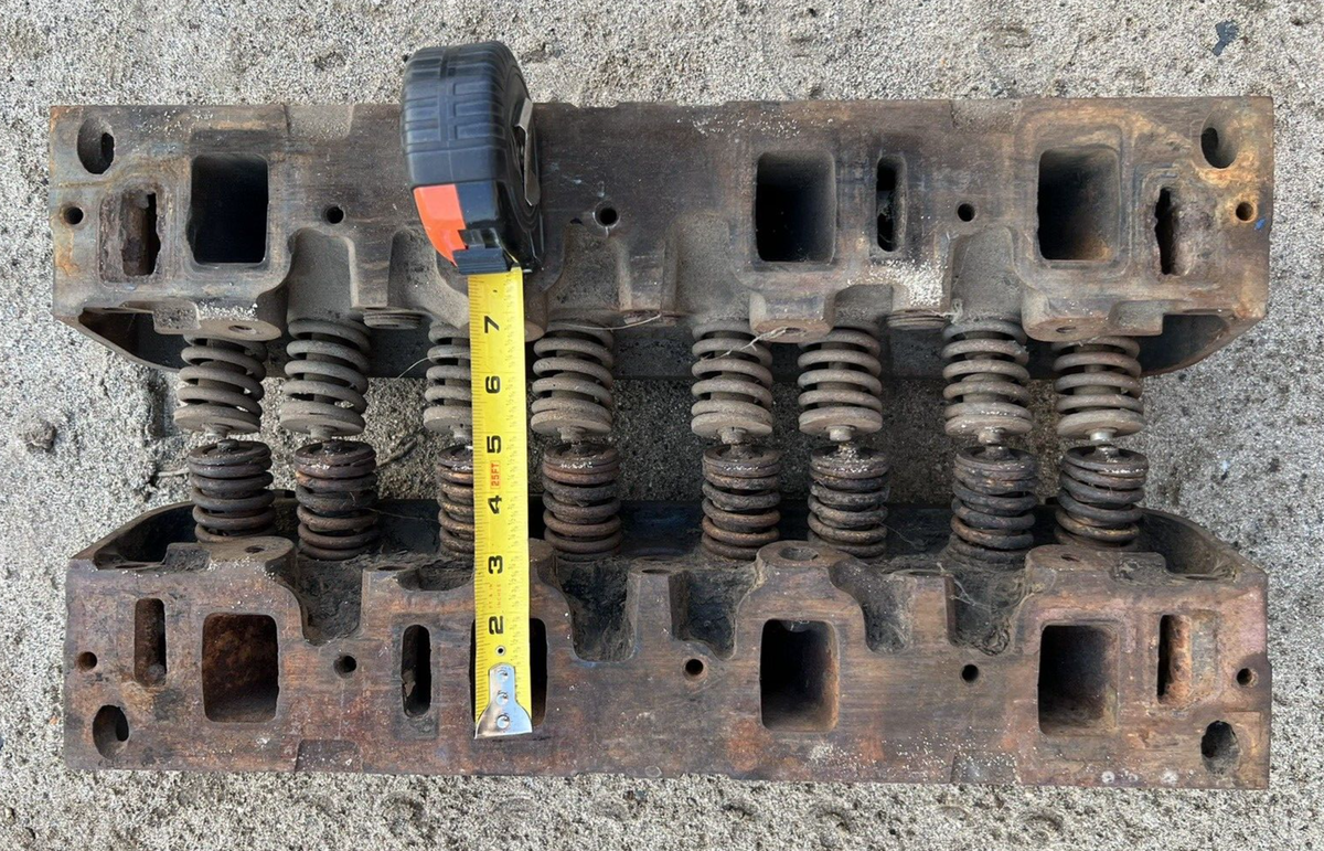 X FORD THUNDERBIRD 1967 FE BIG BLOCK 390 C8AE-H HEADS 14 X FORD THUNDERBIRD 1967 FE BIG BLOCK 390 C8AE-H HEADS 14