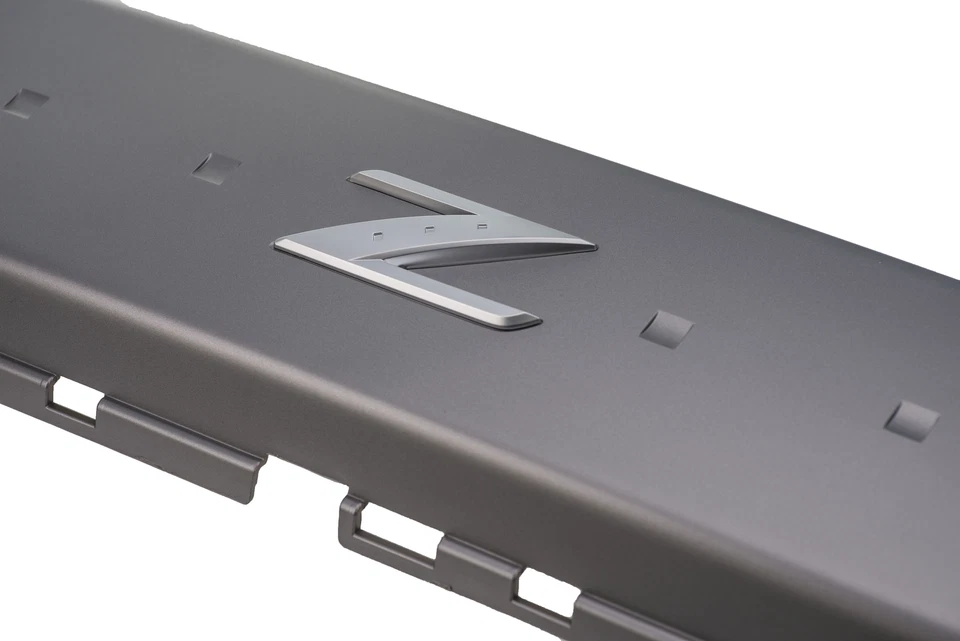 NUEVA CUBIERTA DE BARRA DE PUNTAL SUPERIOR CENTRAL 350Z 2003-2005 con logotipo Z Nissan OEM 93130CF00C Foto 4 de 4