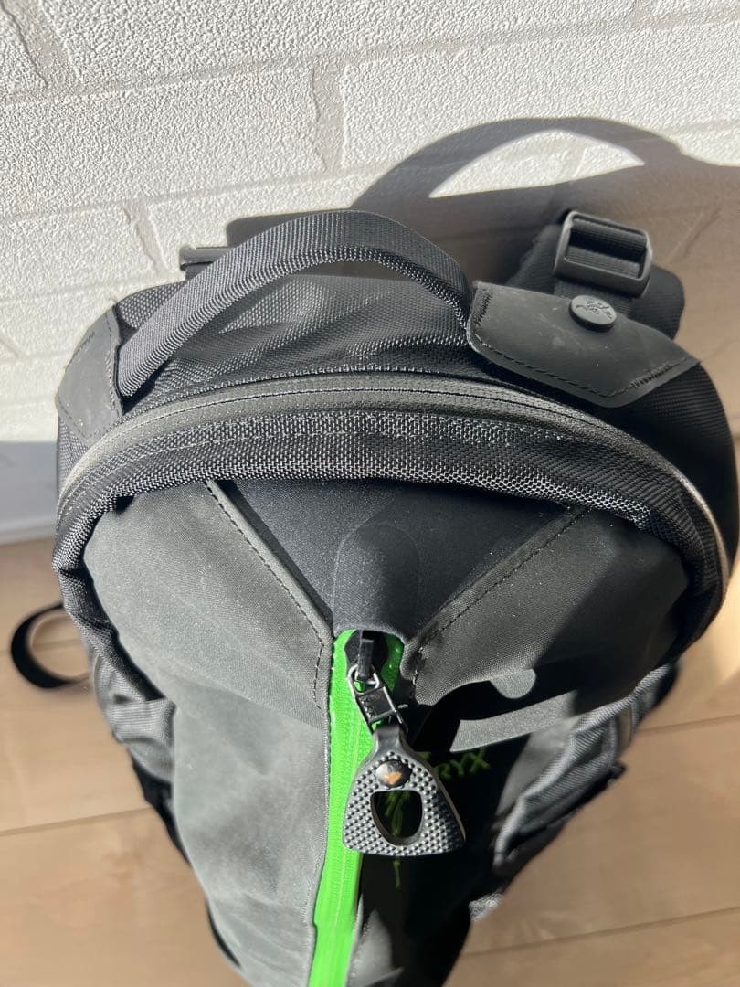 ARC'TERYX Arro 22 Backpack Green Men's Bag Excellent Condition thumbnail 8