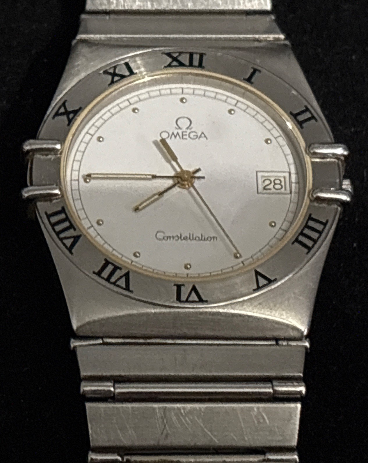 Stainless Manhattan Steel w/Date Vintage CONSTELLATION Omega Watch Ref.396.1070 - vintagewatches.pk
