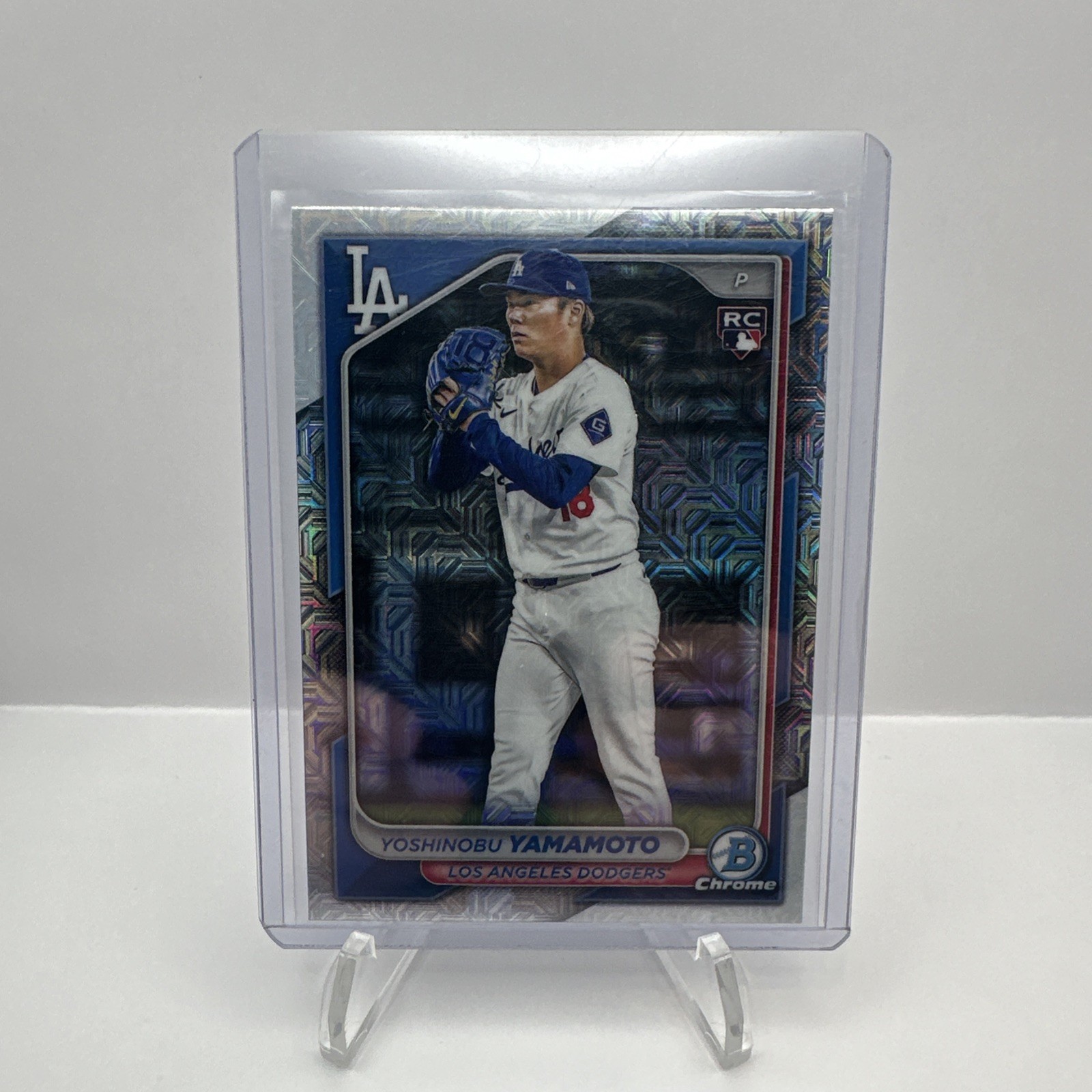 2024 Bowman Chrome - Yoshinobu Yamamoto #73 Mojo Refractor (RC)