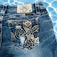 Miss Me Jeans Womens 30 Blue Mid-Rise Easy Crop Distressed Fleur De Lis Pocket