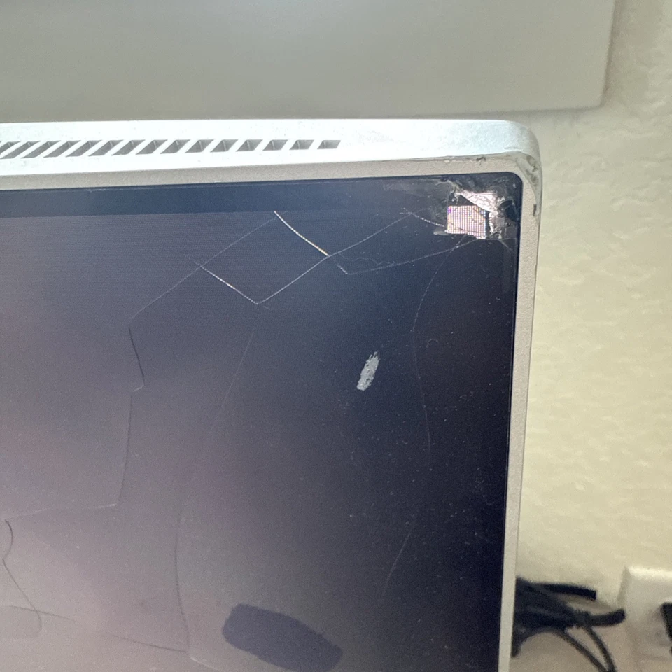 HP ENVY AIO 27- Model 27-dp0056 9EF15AA#ABAD (broken screen) - Image 4 of 4