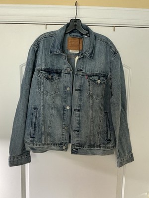 Size M - Levi & Strauss Levi s Premium Lite Wash Blue Denim Jean Trucker Jacket