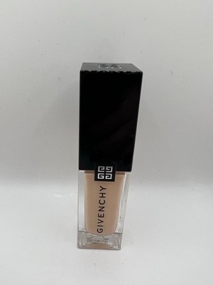 Women's Givenchy Prisme Libre Skin-Caring Glow Foundation One Size Beige Black