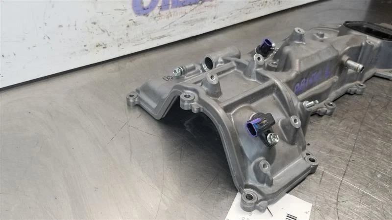 16 LEXUS RC F 5.0L 2URGSE 气门盖左驱动器 — 第 3/4 张图片