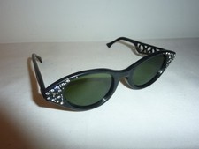 Vintage FG FOSTER GRANT Cat Eye Black Rhinestone Green Lens Sunglasses MCM