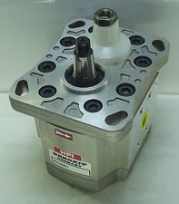 Bomba hidráulica Manitou MB30G 2PA3025L10 P1BAN3025HL10B03