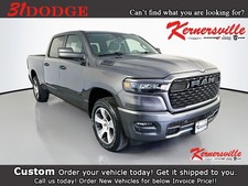 2026 Ram 1500 Express 4x4 Crew Cab Standard Bed Truck