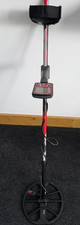 Minelab Equinox 600 Metal Detector with 11" Coil PreOwned
