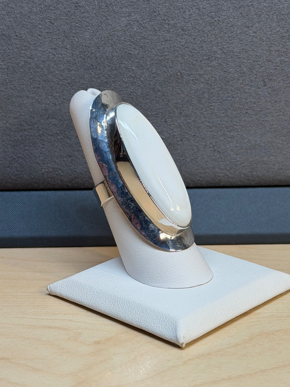DOMINIQUE DINOUART DDD Mexico 925 Silver Mother of Pearl Elongated Ring Sz 7 NEW