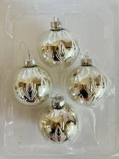 The CHRISTMAS SHOPPE Silver Glass Ornaments Set of 4 – Glitter Feathers – EUC
