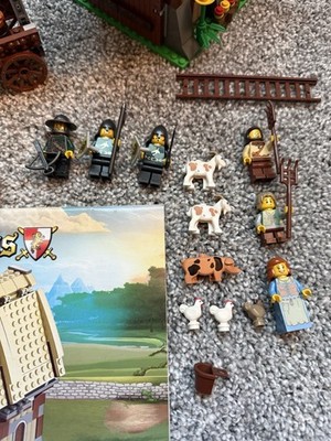 LEGO Kingdoms 7189 Mill Village Raid near complete w/ minfigures