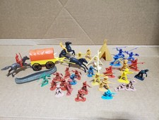 IMPERIAL BUDDY L TOYS WESTERN PLAYSET FIGURES TEEPEE CANOE COVERED WAGON HORSES