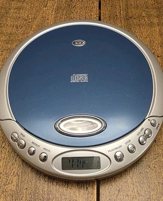 Durabrand CD-566 Portable CD Player Walkman Music Tested Works Display Issue 