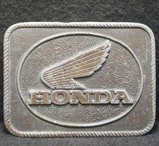 XA01138 VERY COOL VINTAGE 1970s ***HONDA*** MOTORCYCLES COMPANY MENS BELT BUCKLE