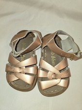 Salt Water Leather Strappy Buckle Toddlers Sandals Rose gold Size 4 Girls