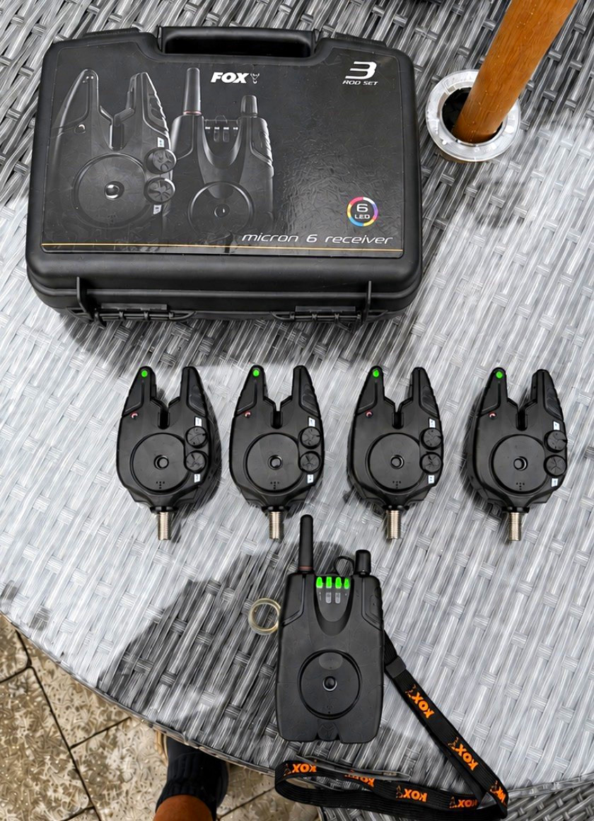 Fox Micron mx+ 4 Bite Alarms and receiver and box
