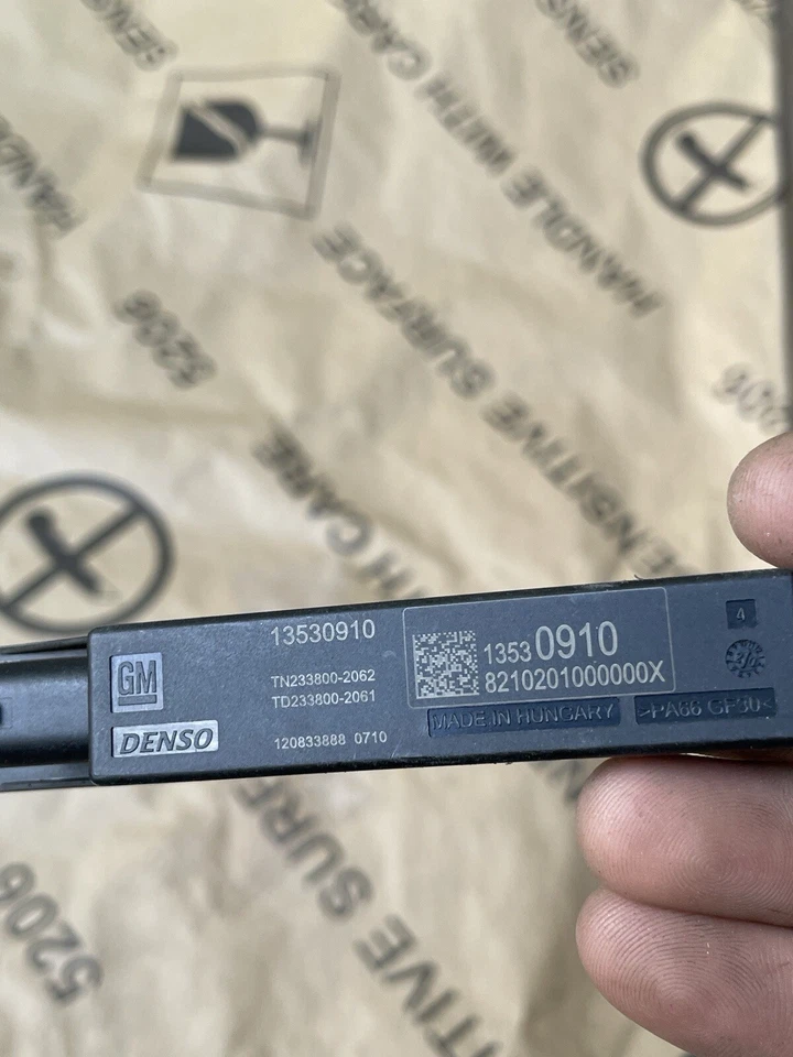 Módulo de control de antena receptor entrada sin llave Buick Encore Envision 2017-2023 Foto 3 de 3