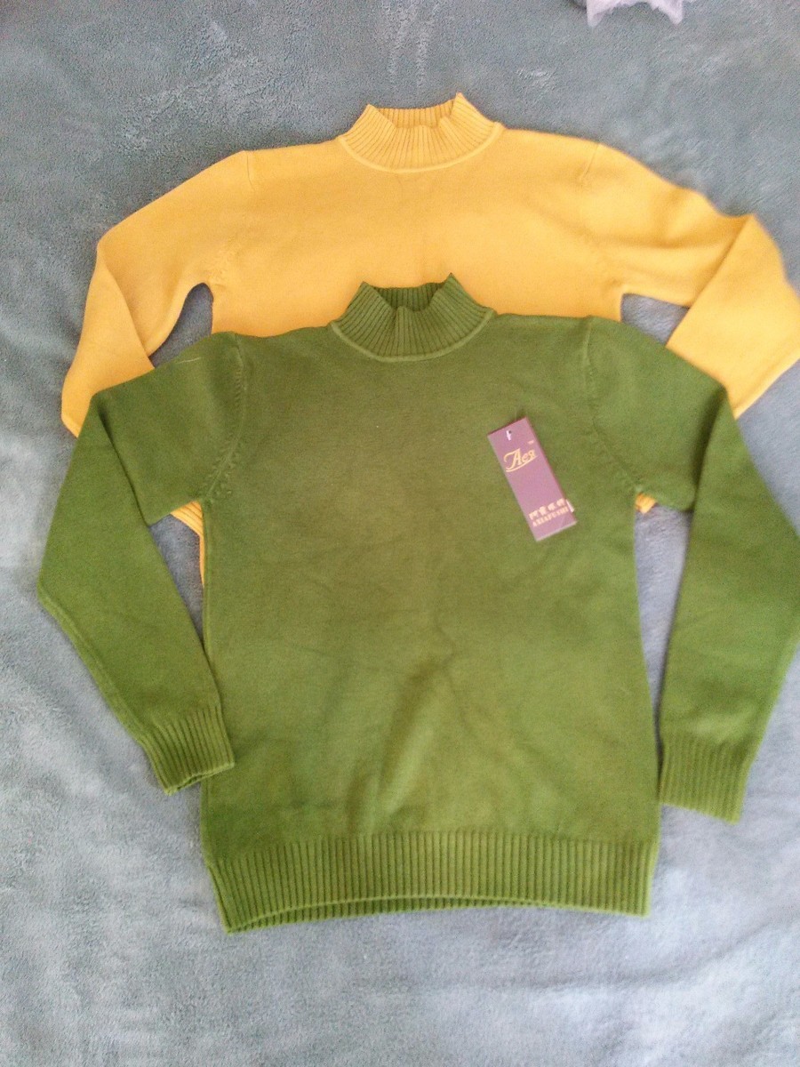 Women's Light and Pleasant Wool Sweater Mustard Green Size S