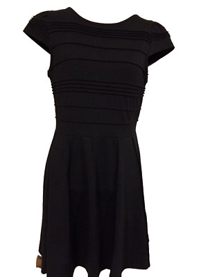 ELLE Dress, SZ 10, Fit & Flare Cap Sleeve Stretch Classic zipper Machine Wash